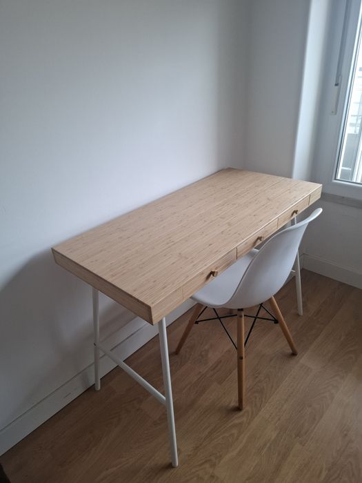 Secretária Ikea Lillasen nova