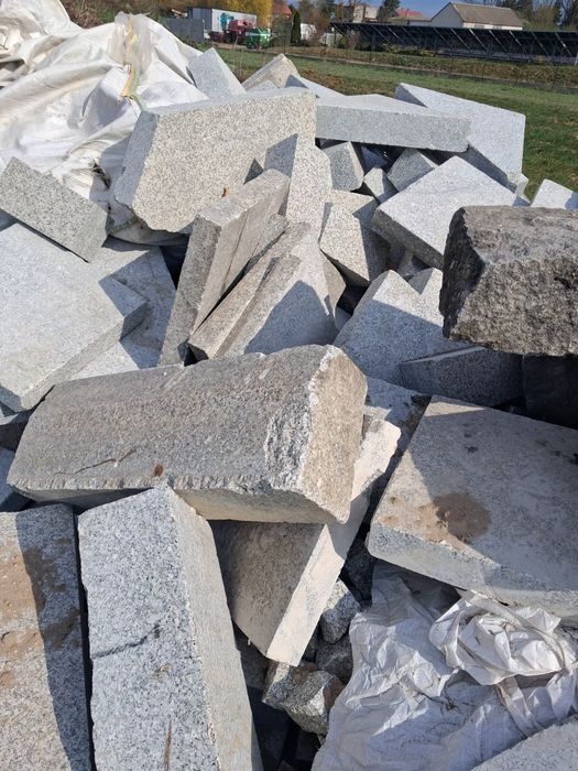 Granit odpadowy.