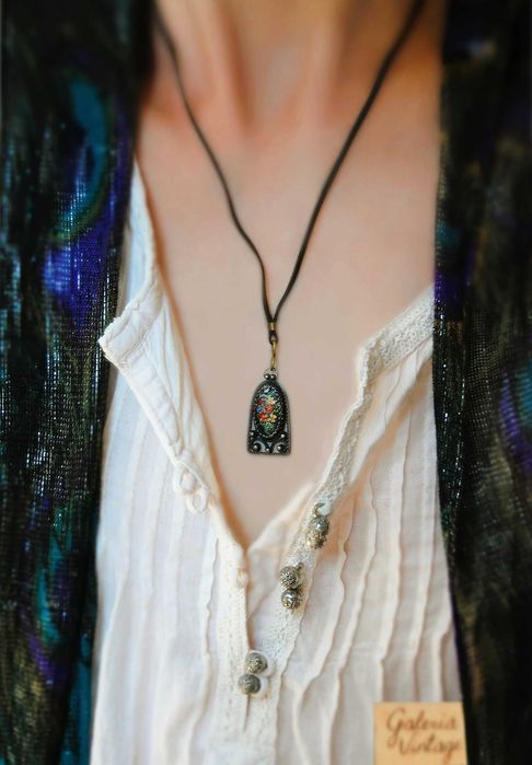 Stary wisior filigran, mosiądz, malowany, kwiaty, vintage