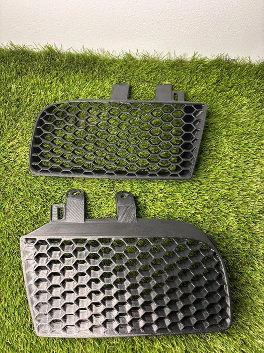 Grelhas frontais (central + laterais) Seat Leon 1M / MK1 – FR / Cupra – Honeycomb