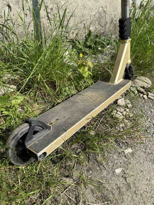 Самокат трюковий native steam