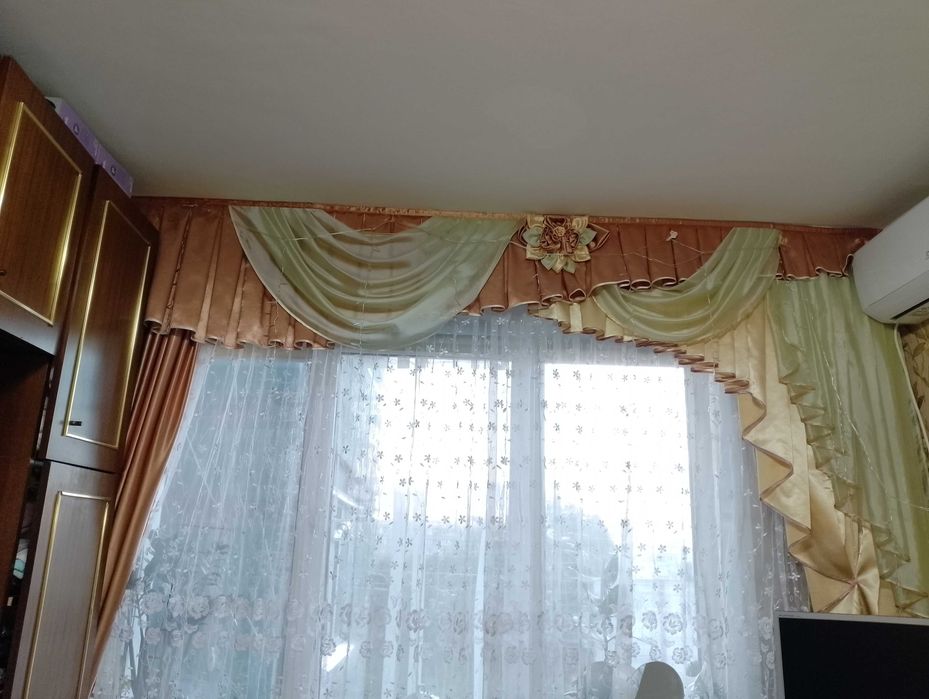 Ламбрекен ширина 4м на липкой ленте для потолочного карниза
