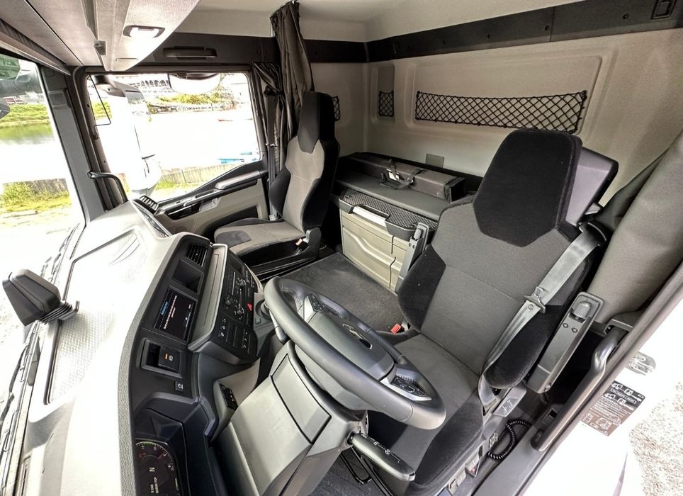 Кран-манипулятор MAN Tgs 26.400 установка HIAB X232E