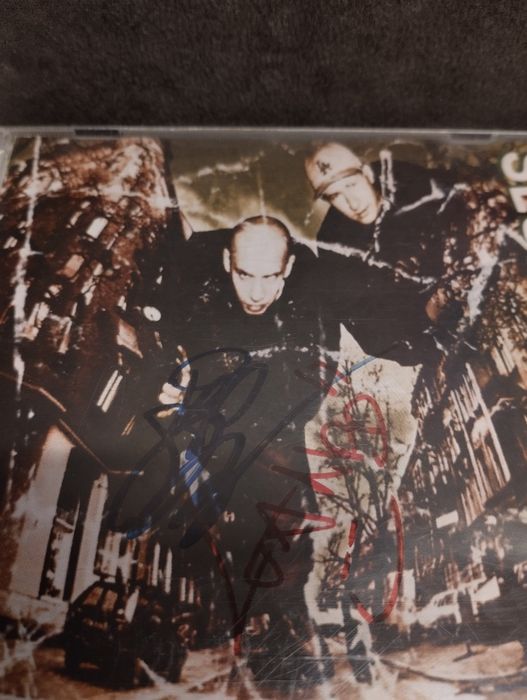 Peja slums Attack, i nie zmienia się nic ... 2010 + autografy