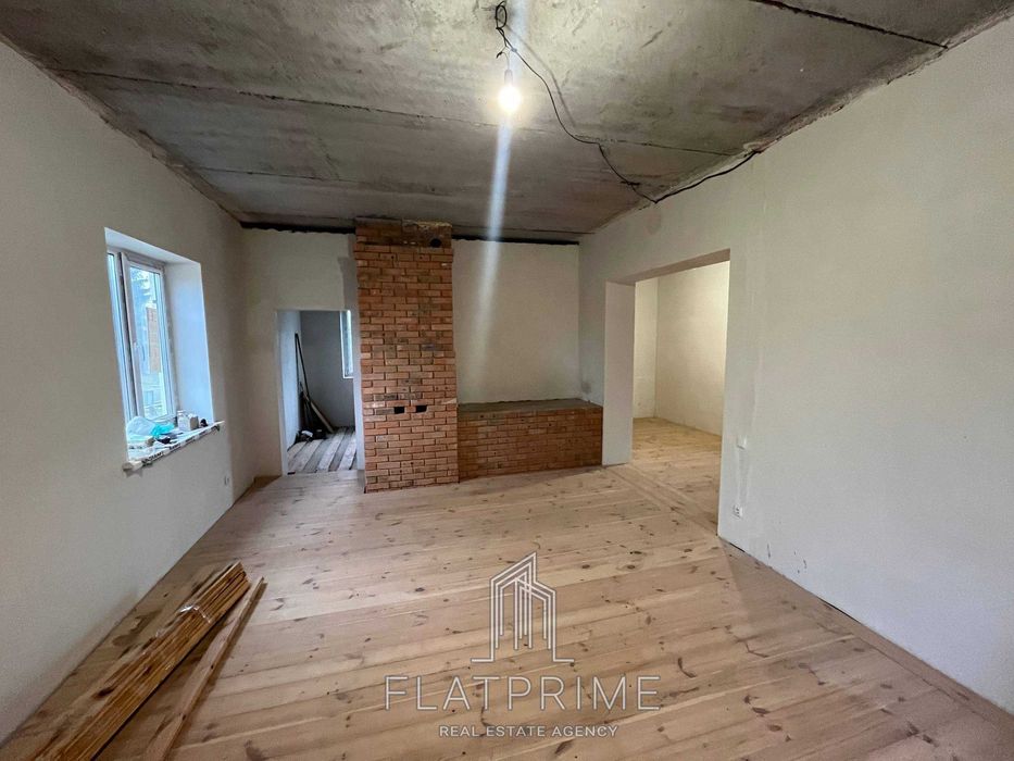 Продам будинок 240м² з майже завершеним ремонтом 20 сотих землі Без комісії