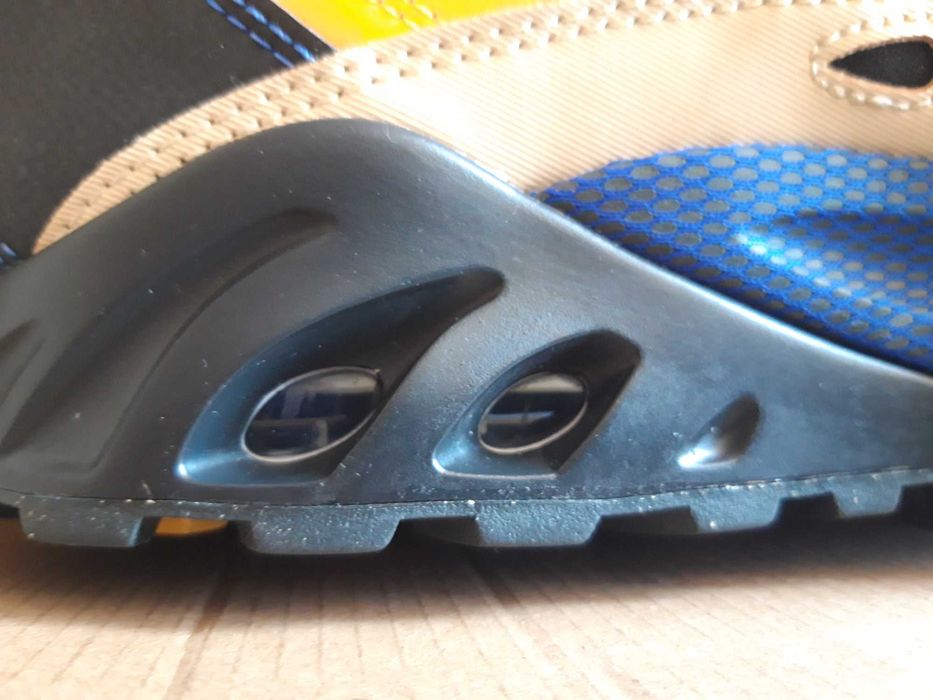 Sapatilhas, Sapatos caminhada, trekking NIKE - Artigo NOVO.