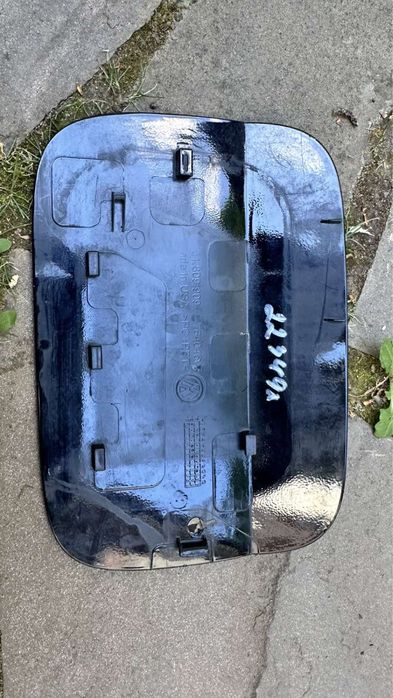 Лючок бензобака