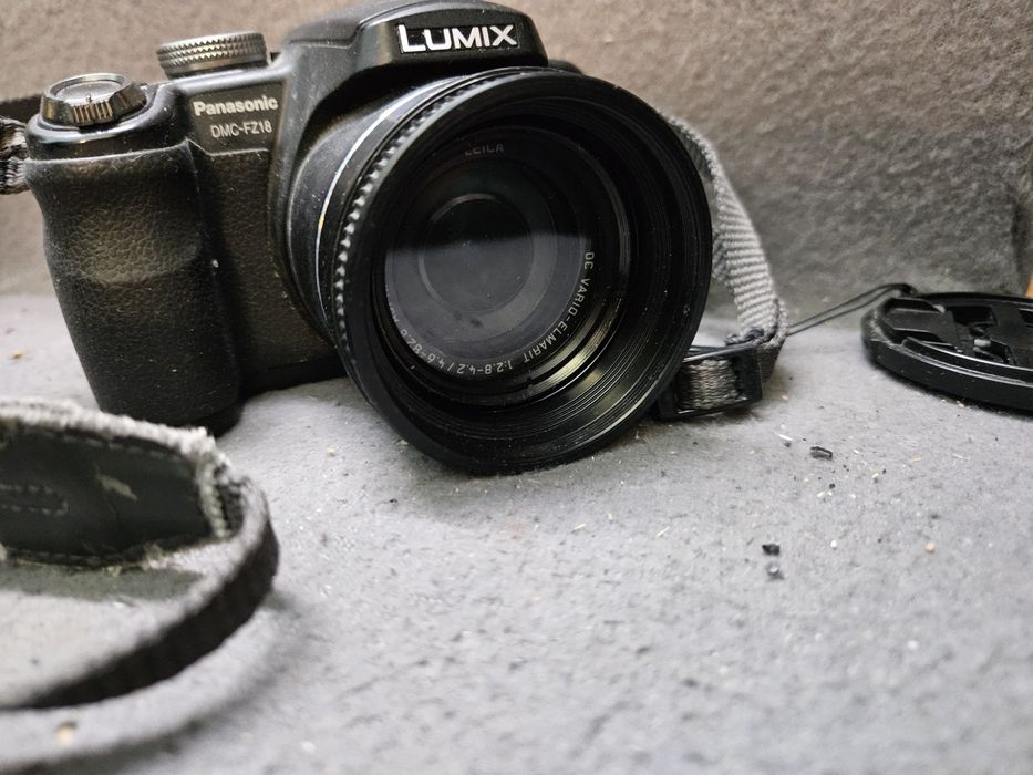 Aparat Panasonic Lumix DMC-FZ18
