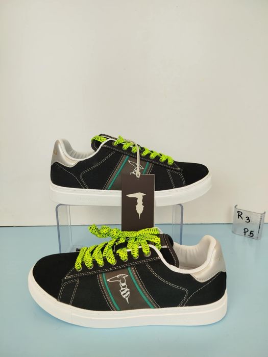 Nowe sneakersy firmy Trussardi