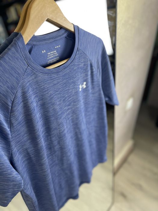 Спортивна футболка Under Armour Tech Tee: комфорт та вологовідведення