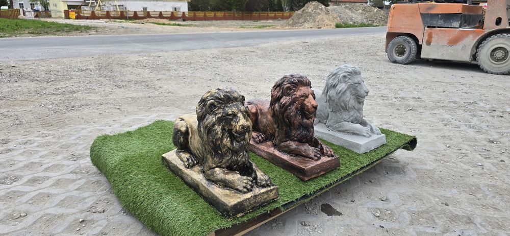 Lew betonowy duży, figura ogrodowa