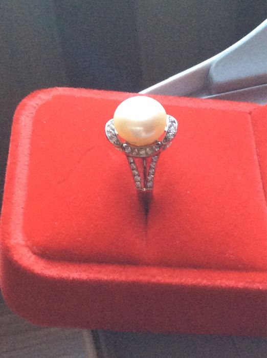 Серебрёное кольцо с жемчугом  S 925
