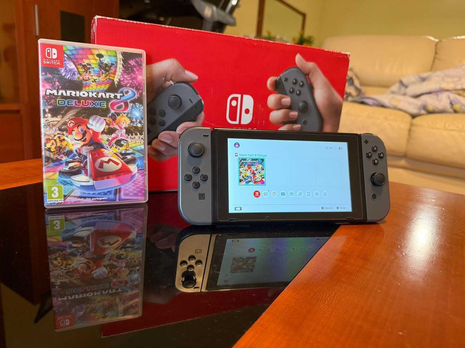 Nintendo Switch V2 + Mario Kart 8 Deluxe