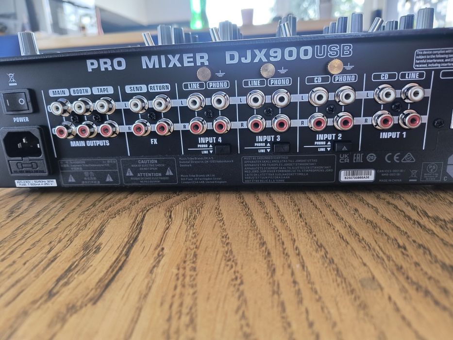 2x Pioneer CDJ 400 + Behringer DJX900 USB