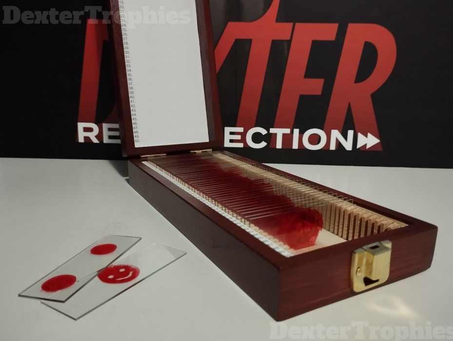 Kolekcjonerskie pudełko fanowskie “Dexter” – ręcznie robione, unikat!