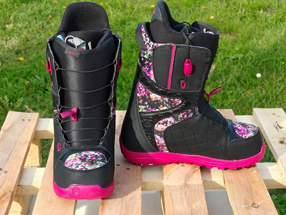 Nowe Burton Mint Pixel r. 41 26 cm - buty snowboardowe