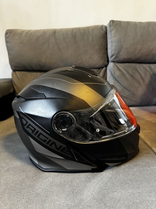 Capacete origine com intercomunicador em estado de novo