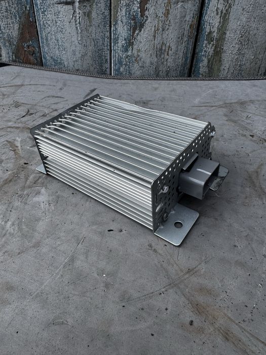 Усилитель аудио звука Lincoln MKC