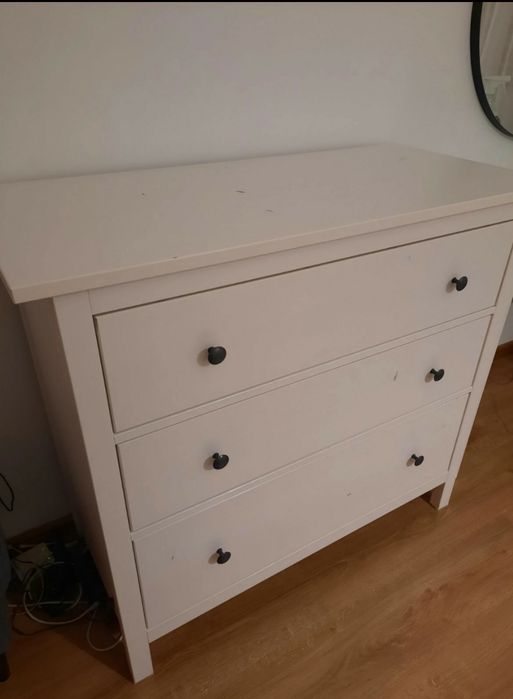 Sprzedam komodę Hemnes, firma ikea, biała bejca  108x96