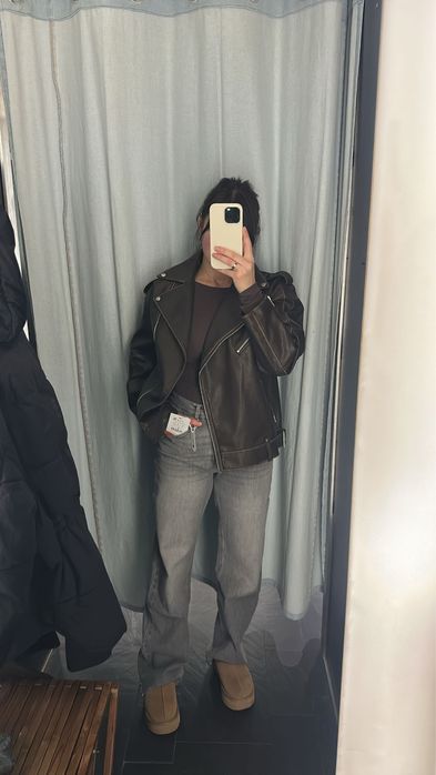 Новенька косуха Pull and Bear