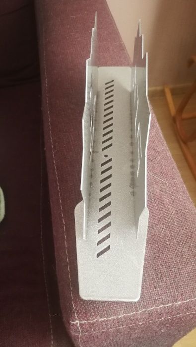 Podstawka pionowa do PS4 slim