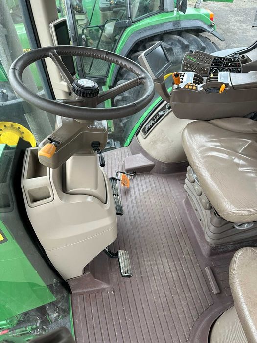 Трактор John Deere 7215R,Е23 тільки привезений з за кордону