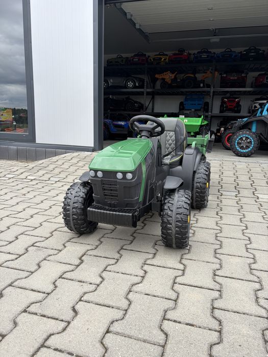 Duży Traktor na akumulator z Przyczepką Pilot dla dzieci 12V 9Ah