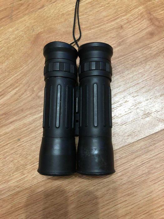 Бінокль Maxum 10x25