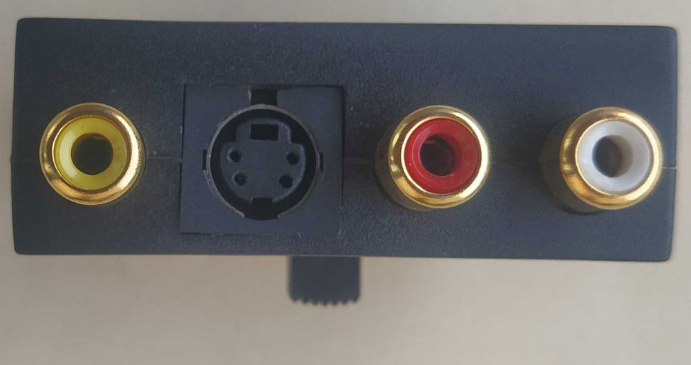Adaptador SCART para RCA / S-Video (Conectores banhados Ouro) – Novo