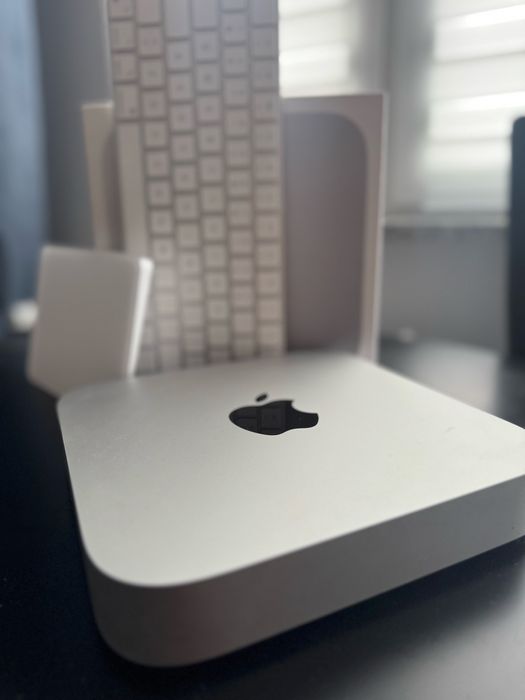 Mac Mini M2 Pro 16GB / 512GB + klawiatura i nowy gładzik
