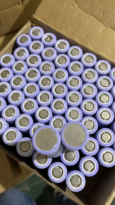 Samsung 21700 40T 35А SDI 2023 року випуску