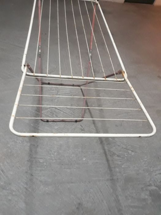 Estendal / Varão de chão