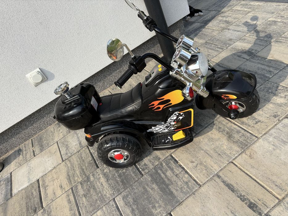 Motor na akumulator