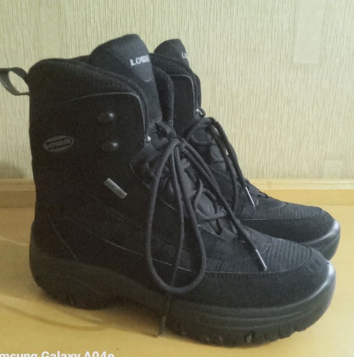 Трекінгові жіночі черевики LOWA, 37р