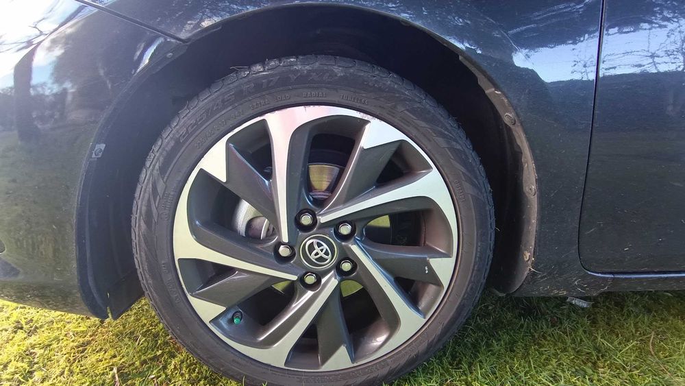 Toyota Auris 1.8 HIBRIDO