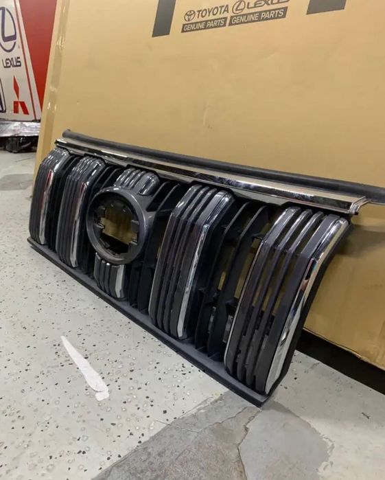 Бампер Toyota Land Cruiser Prado 150 2017 2018 2019 2020 2021 прадо