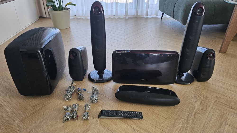 Kino domowe Samsung HT-X715 bluetooth 5.1