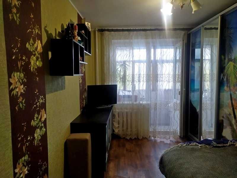 Продам 2-х комнатную квартиру в Малиновке