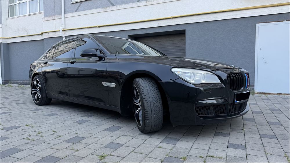 Продам BMW 740Li