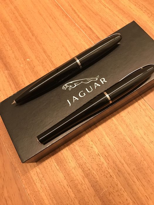 Caneta e Lapiseira Jaguar novas