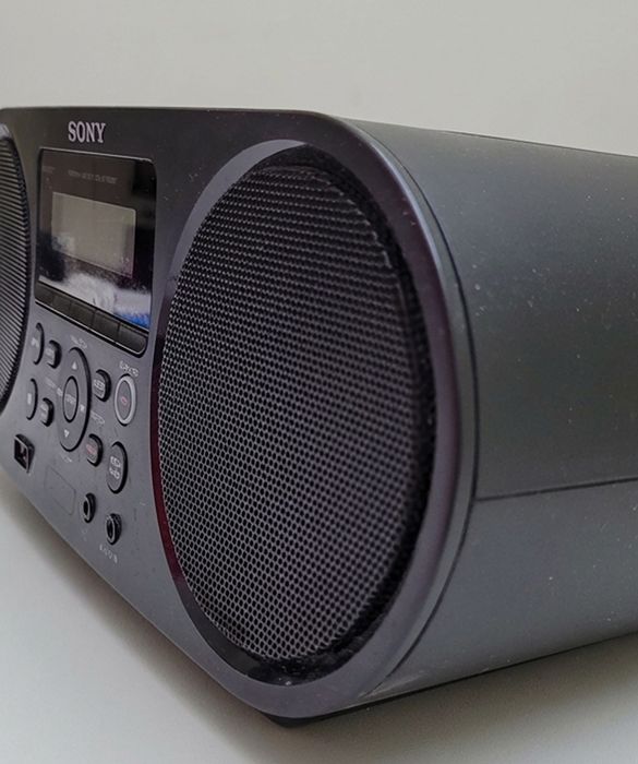 Продам магнітолу Sony ZS-RS60BT