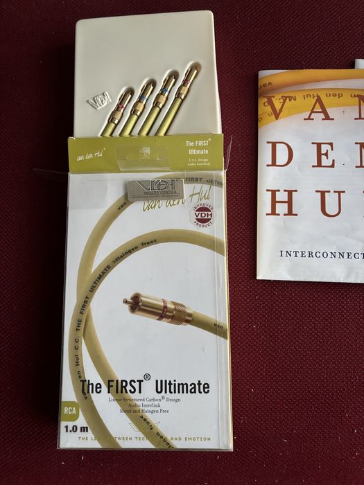 Межблочный кабель van den  Hul “ The First Ultimate” Mkll