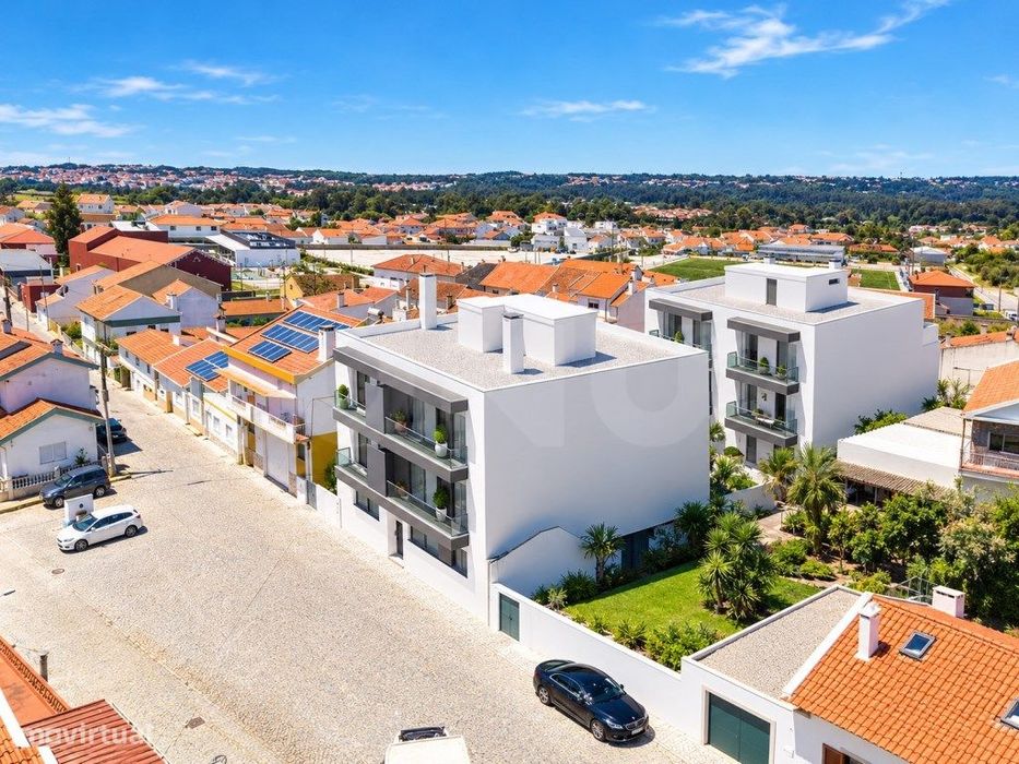 Apartamento T2, para venda, em Alfeizeirão , Alcobaça