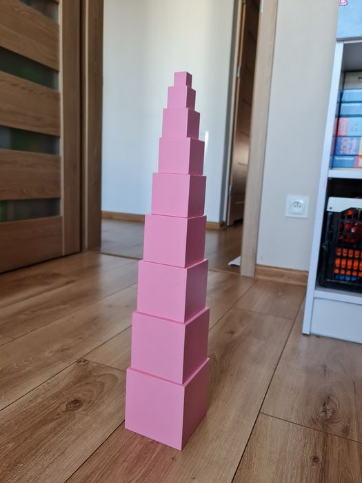 Różowa Wieża Uczymy I Bawimy Pomoc Montessori