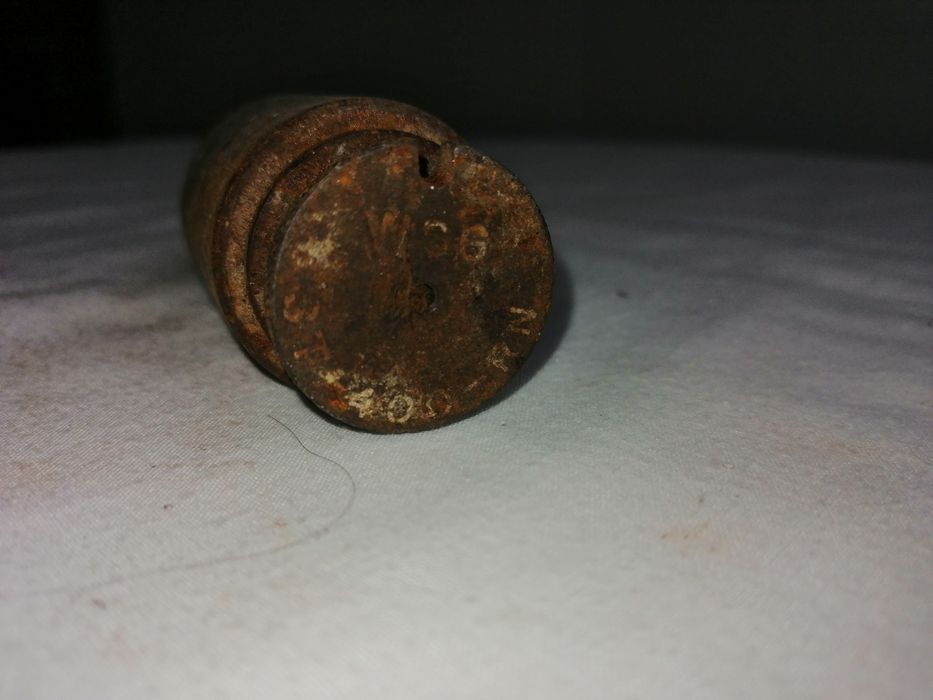 Stary sygnowany pion murarski