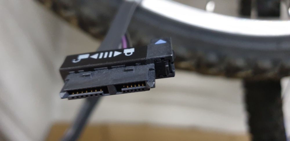 Internal SATA Cable (Never Used)64751082642817123