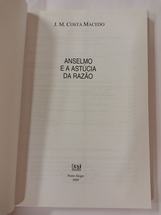 Anselmo e a astúcia da razão, de J. M. Costa Macedo