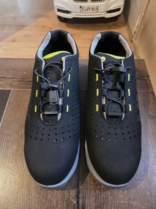 Buty robocze uvex roz.44