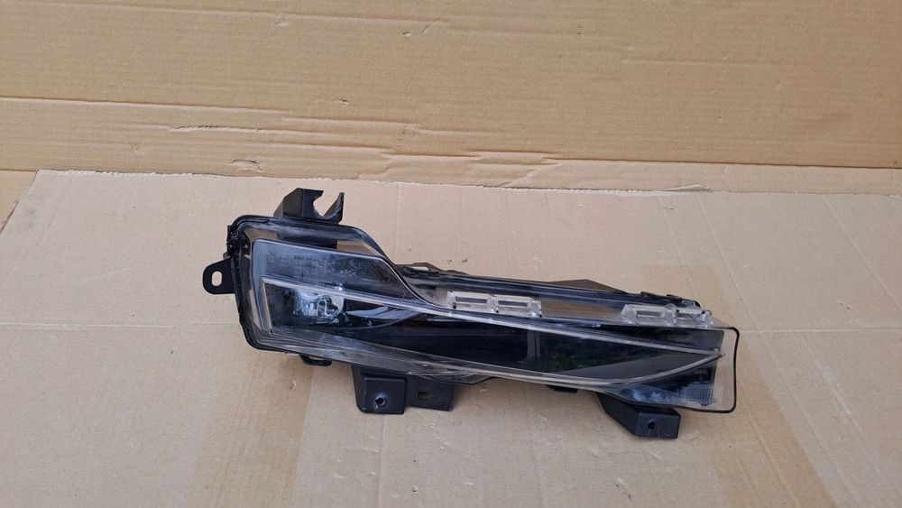 TESLA 3 Y LIFT 20- HALOGEN LED DRL PRAWY PRZÓD PRZEDNI 1507933-00-C UŻYWANY