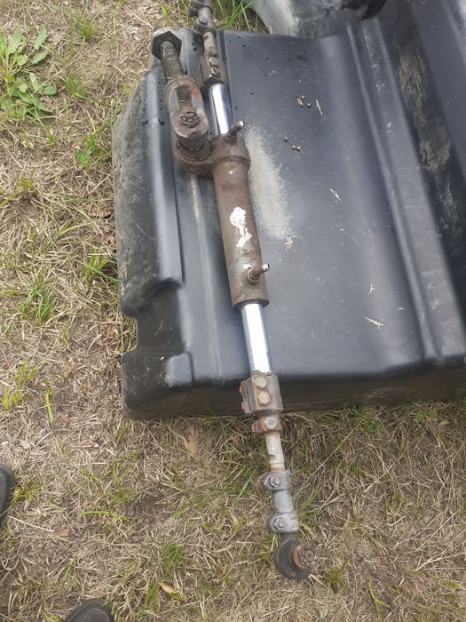 Siłownik wspomagania  massey 3070 ferguson  3050  3060